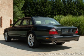 Jaguar XJR  2003