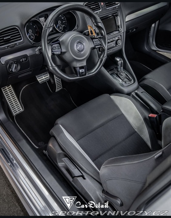 Volkswagen Golf MK6 R 2011