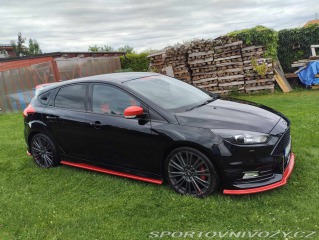Ford Focus ST 