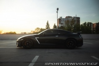 Nissan GT-R  2015