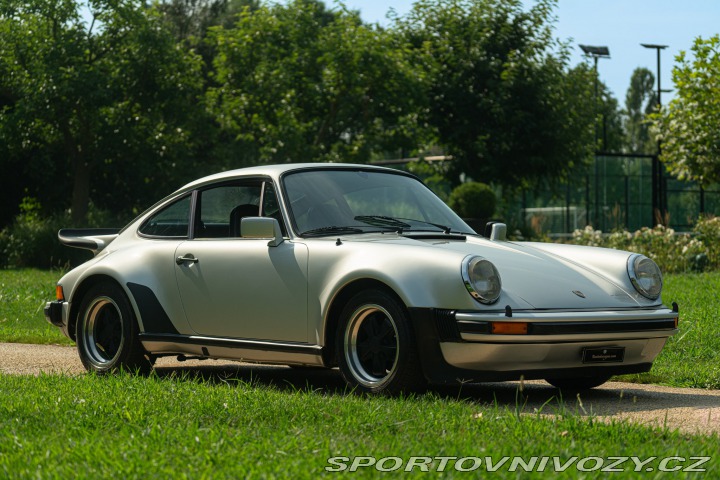 Porsche 911 930 (911) 3.0 TURBO 1975