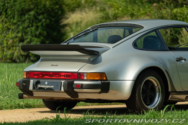 Porsche 911 930 (911) 3.0 TURBO 1975