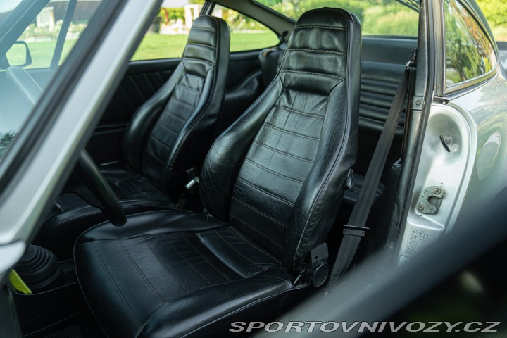 Porsche 911 930 (911) 3.0 TURBO 1975