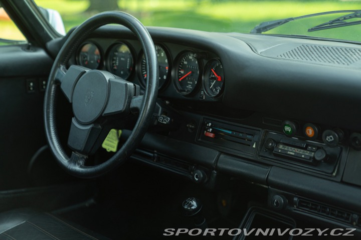 Porsche 911 930 (911) 3.0 TURBO 1975