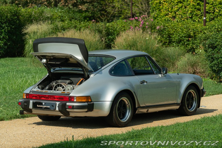 Porsche 911 930 (911) 3.0 TURBO 1975