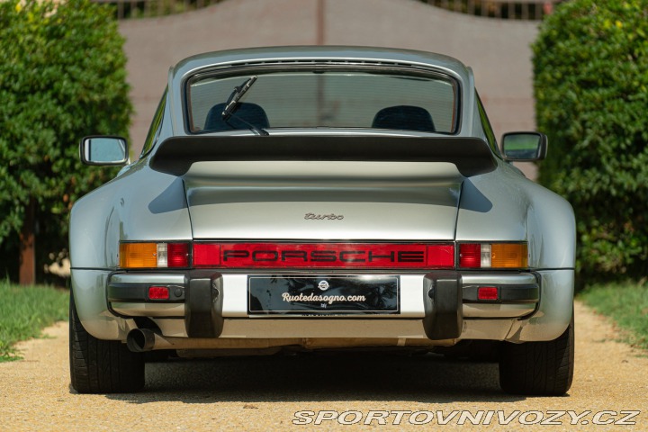 Porsche 911 930 (911) 3.0 TURBO 1975