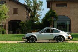 Porsche 911 930 (911) 3.0 TURBO 1975