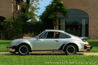 Porsche 911 930 (911) 3.0 TURBO 1975