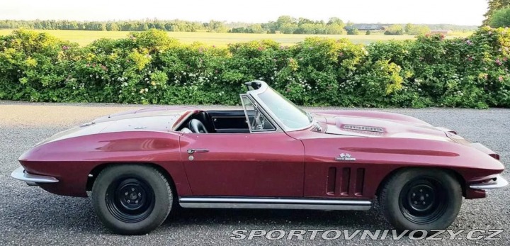 Chevrolet Corvette C2 1965