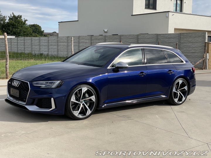 Audi RS4 Avant 2.9 TFSI quatro DPH 2019