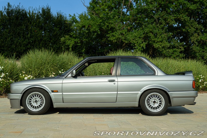 BMW 2 320 is e30 1988