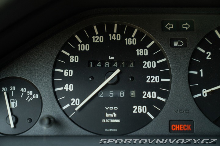 BMW 2 320 is e30 1988