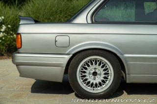 BMW 2 320 is e30 1988