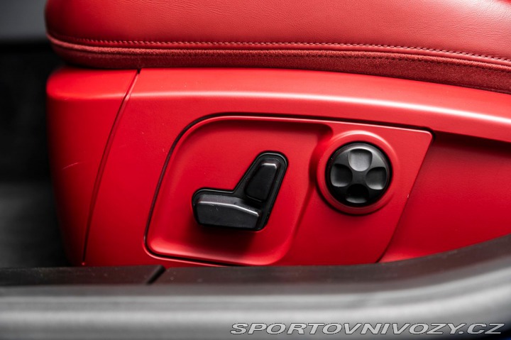 Maserati Ghibli V6 S Q4 Premium/Sport/Car 1800