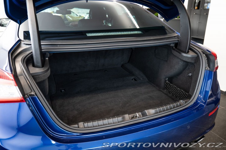 Maserati Ghibli V6 S Q4 Premium/Sport/Car 1800