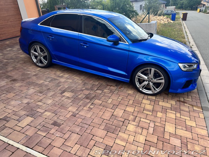 Audi RS3  2018