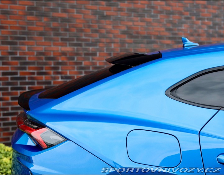 Lamborghini Urus 4.0 V8 *Blu Eleos*Akrapo 2019