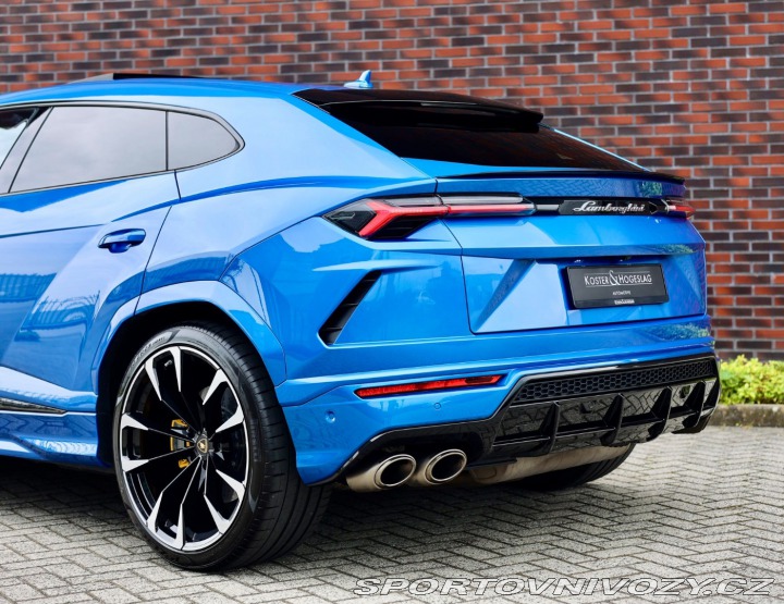 Lamborghini Urus 4.0 V8 *Blu Eleos*Akrapo 2019