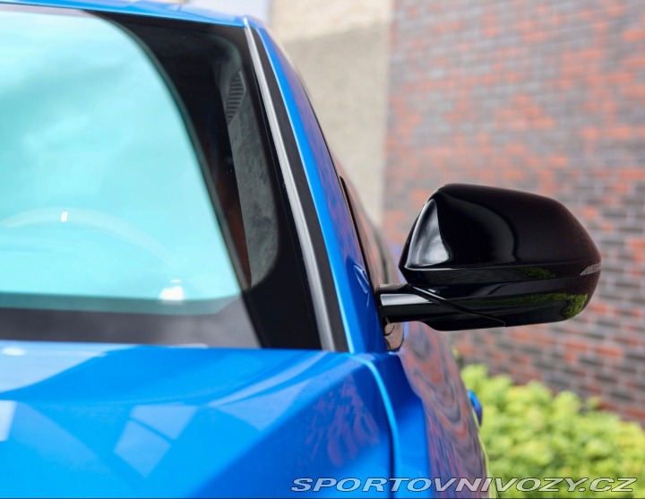 Lamborghini Urus 4.0 V8 *Blu Eleos*Akrapo 2019