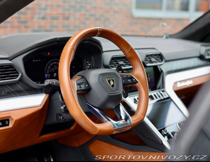 Lamborghini Urus 4.0 V8 *Blu Eleos*Akrapo 2019