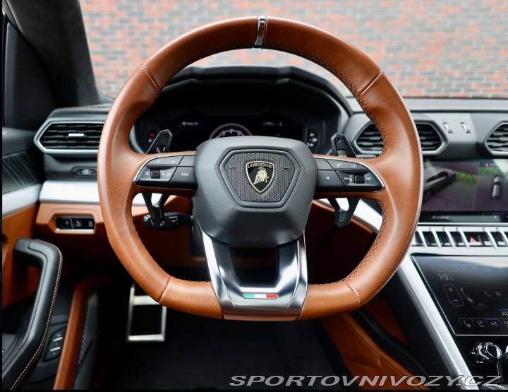 Lamborghini Urus 4.0 V8 *Blu Eleos*Akrapo 2019