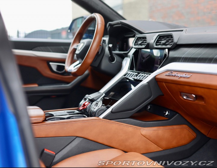 Lamborghini Urus 4.0 V8 *Blu Eleos*Akrapo 2019