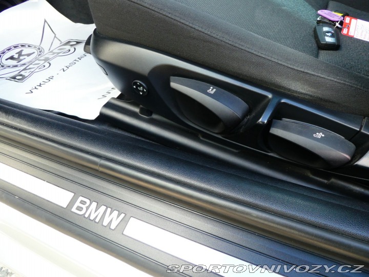 BMW 3 320i 125kW REZERVOVANO 2007