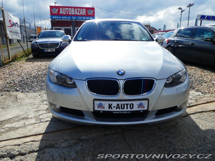 BMW 3 320i 125kW REZERVOVANO 2007