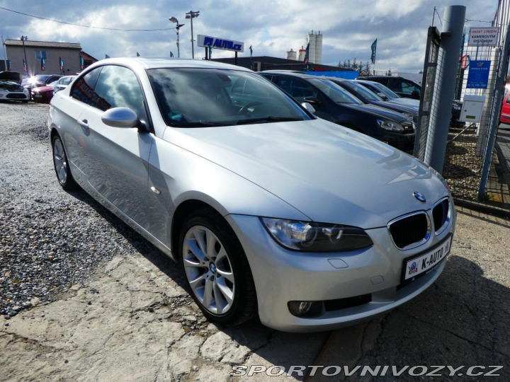 BMW 3 320i 125kW REZERVOVANO 2007