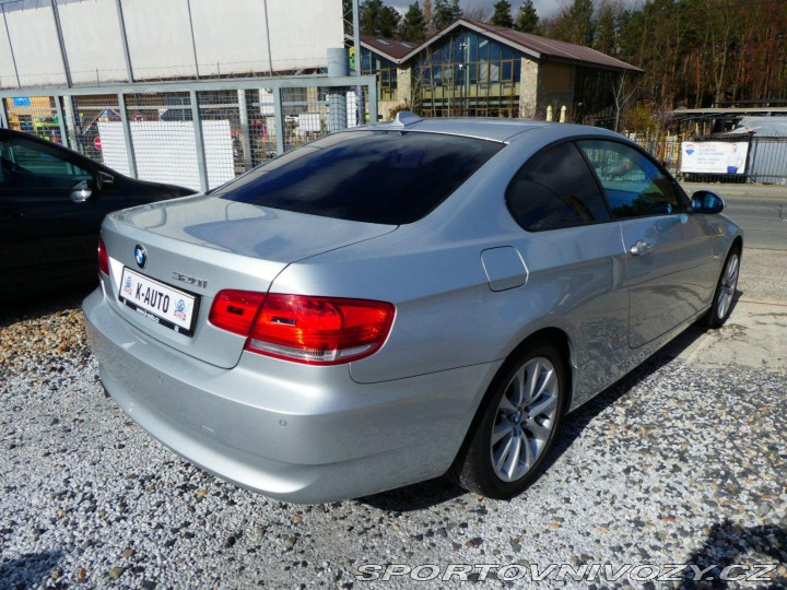 BMW 3 320i 125kW REZERVOVANO 2007
