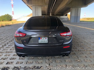 Maserati Ghibli SQ4 2015