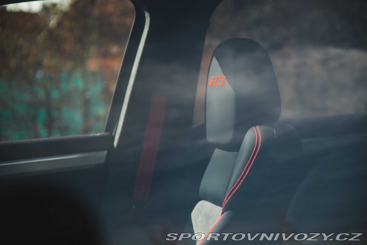 Porsche Cayenne GTS 2012