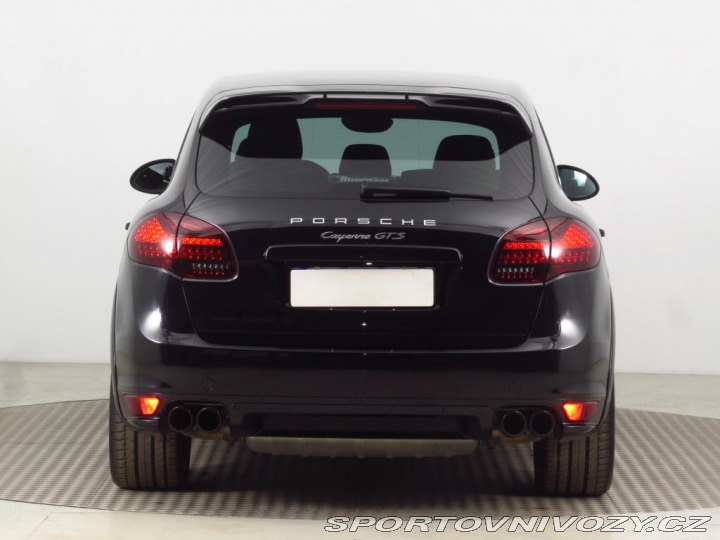 Porsche Cayenne GTS 2012