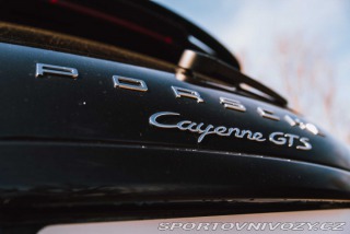 Porsche Cayenne GTS 2012