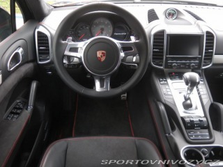 Porsche Cayenne GTS 2012