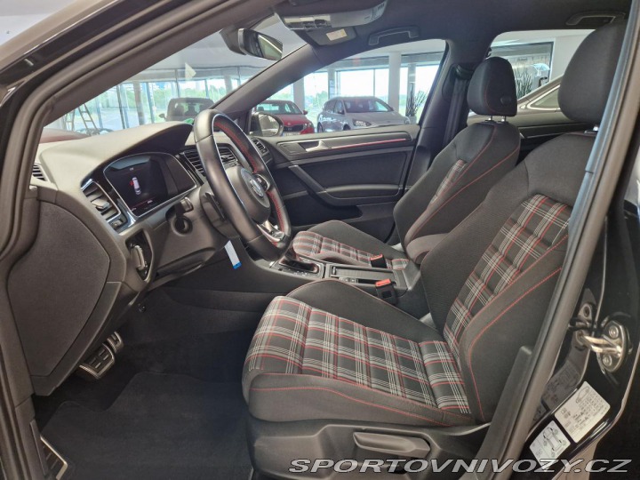 Volkswagen Golf 2,0 GTi AUTOMAT 180KW 2018