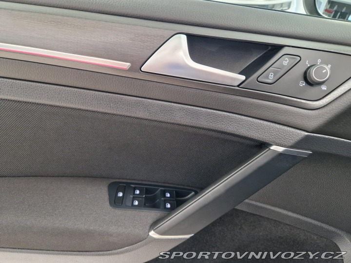 Volkswagen Golf 2,0 GTi AUTOMAT 180KW 2018