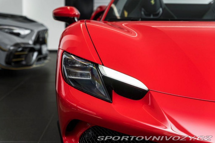 Ferrari 296 GTS SKLADEM/Lift/Daytona 1800