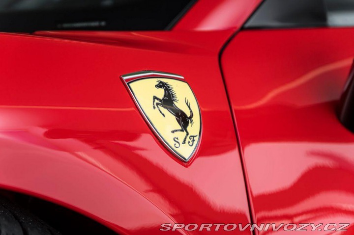 Ferrari 296 GTS SKLADEM/Lift/Daytona 1800