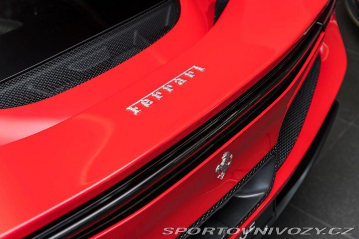 Ferrari 296 GTS SKLADEM/Lift/Daytona 1800