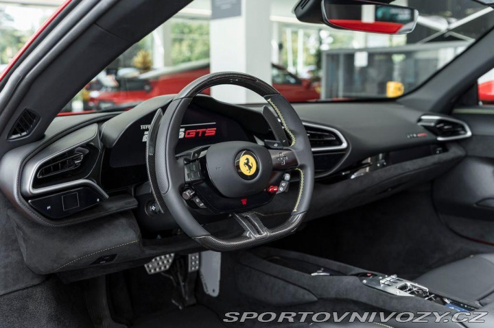 Ferrari 296 GTS SKLADEM/Lift/Daytona 1800