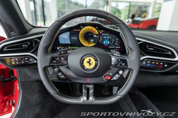 Ferrari 296 GTS SKLADEM/Lift/Daytona 1800