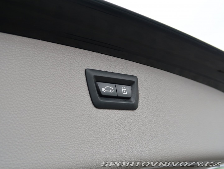 BMW 3 Luxury Line 335 d xDrive 2016