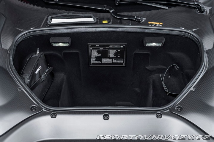 Ferrari 488 Pista PILOTI/Tailor Made/ 2020