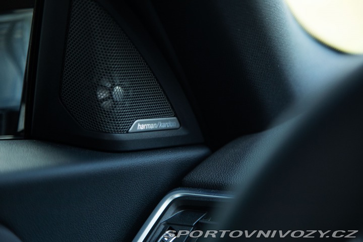 BMW M2 CARBON SEDADLA, RACE TRAC 2024
