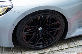 BMW M2 CARBON SEDADLA, RACE TRAC 2024