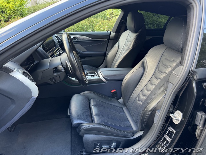 BMW 8 M850i 2021