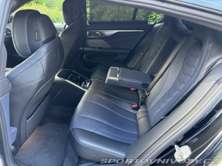BMW 8 M850i 2021