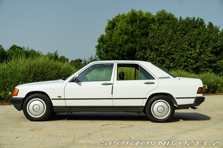 Mercedes-Benz E 190 E 1987