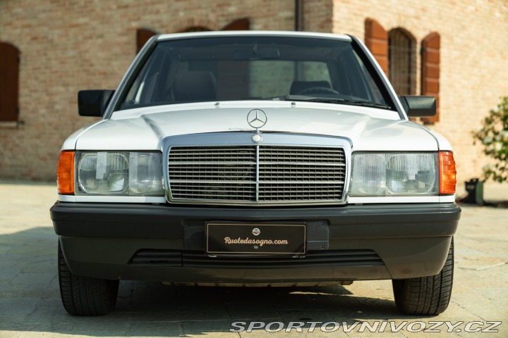 Mercedes-Benz E 190 E 1987